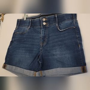 Apt 9 Tummy Control Jean Shorts